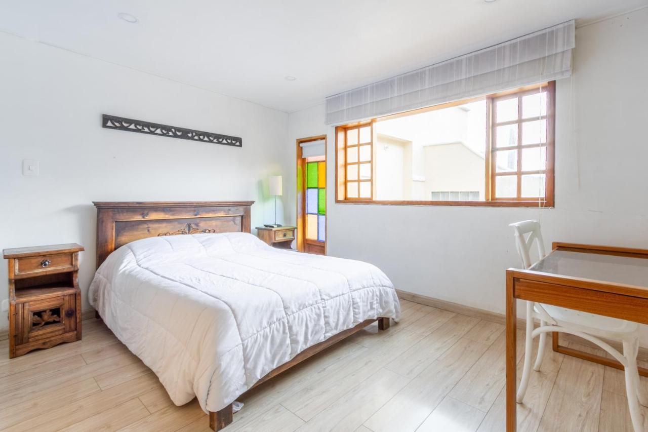 Apartaestudios La Candelaria Богота Екстериор снимка