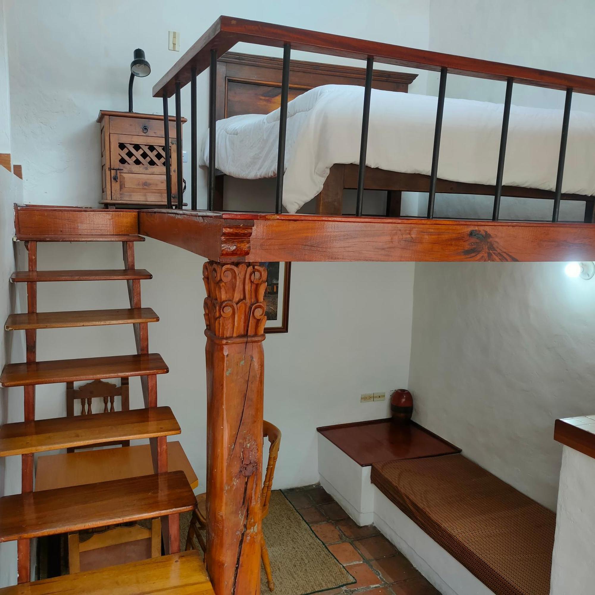 Apartaestudios La Candelaria Богота Екстериор снимка
